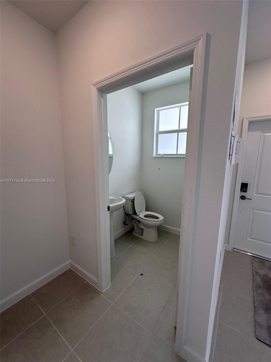 GOLF PARK SEC 1 - Residential Lease