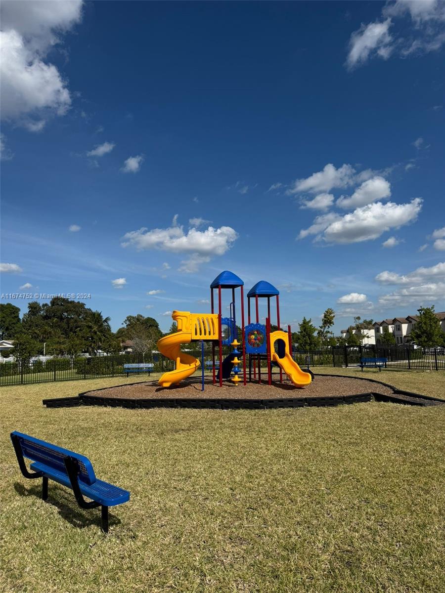 GOLF PARK SEC 1 - Residential Lease