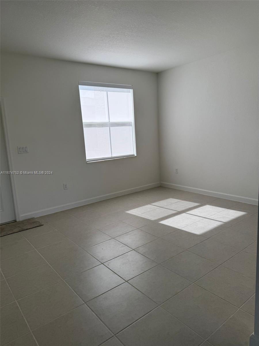 GOLF PARK SEC 1 - Residential Lease