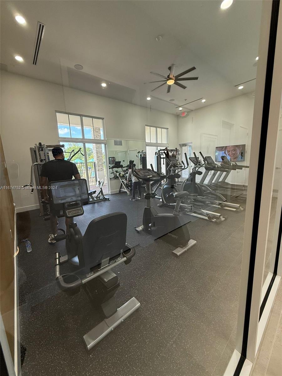 GOLF PARK SEC 1 - Residential Lease