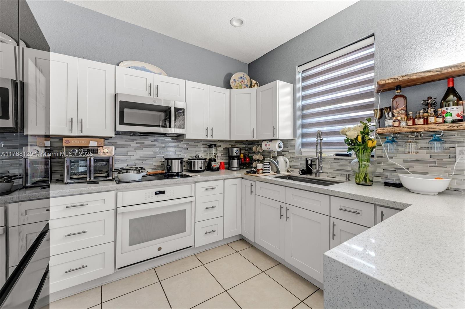 12965 Sw 133rd Ter, Miami, Broward County, Florida - 3 Bedrooms  
3 Bathrooms - 