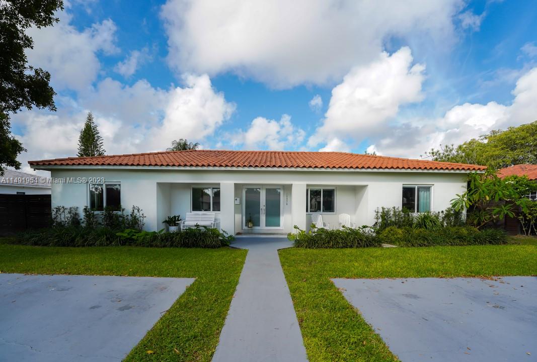 Property for Sale at 10920 Ne 10th Ave, Biscayne Park, Miami-Dade County, Florida - Bedrooms: 5 
Bathrooms: 3  - $1,495,000
