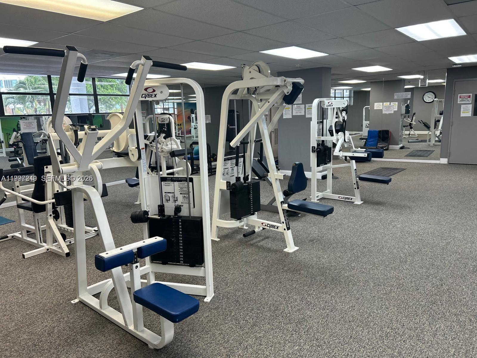 200 LESLIE CONDO - Residential