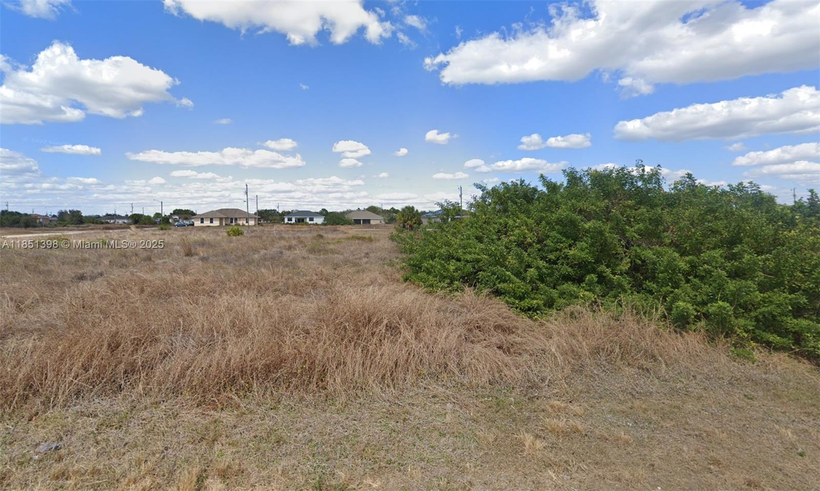 Excellent opportunity to buy an investment land in a growing area!