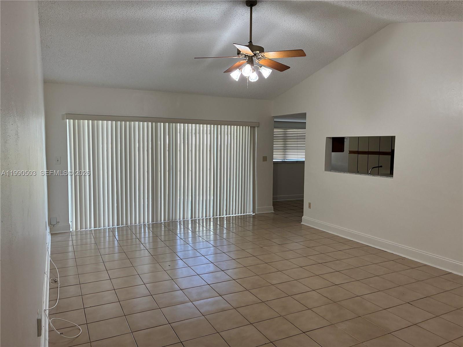 DEVON-AIRE VILLAS SEC 2 - Residential Lease