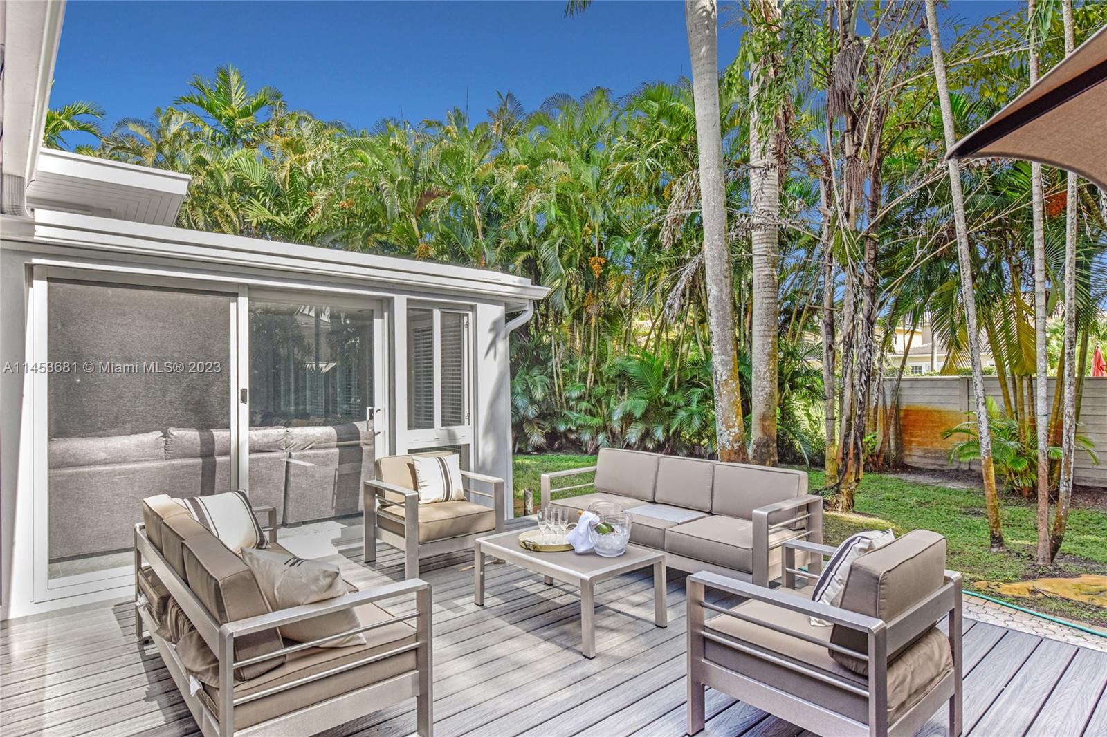 LAUDERDALE GROVES AMEND - Residential