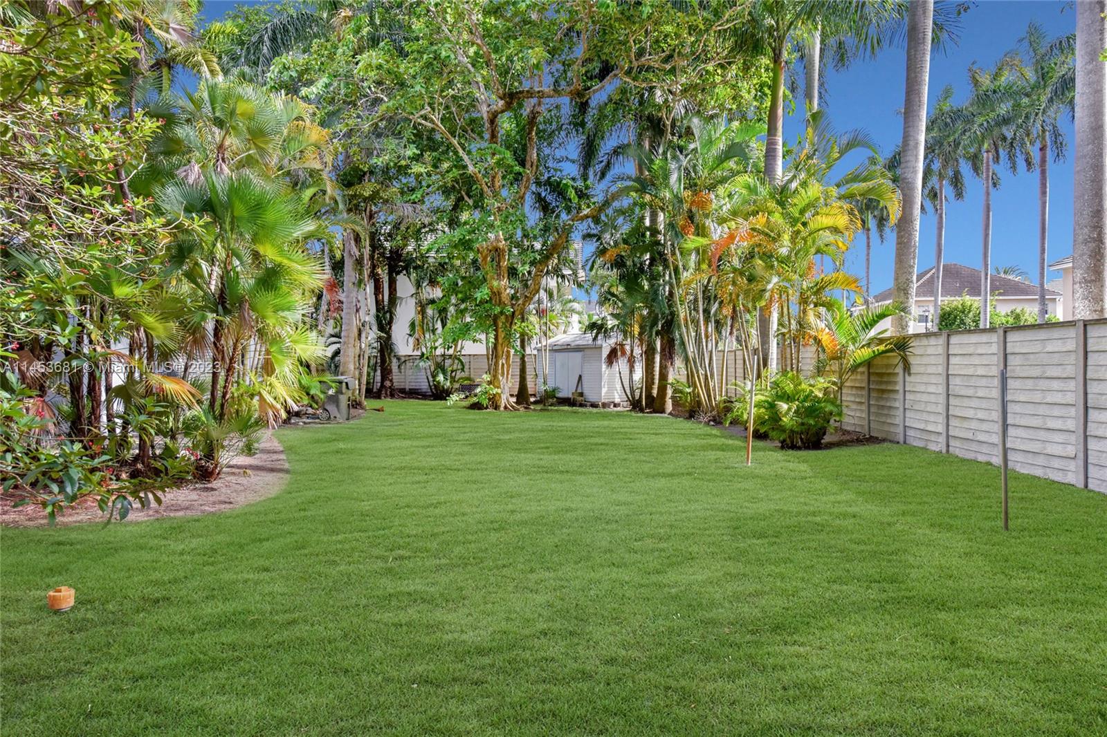 LAUDERDALE GROVES AMEND - Residential