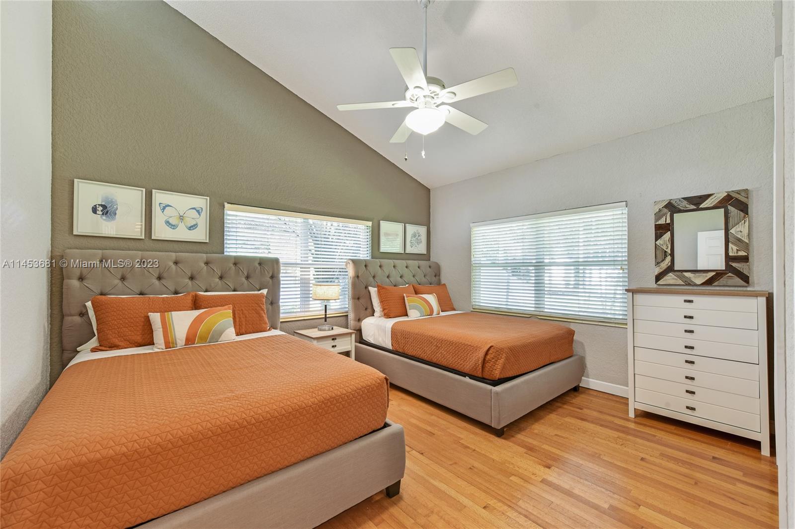 LAUDERDALE GROVES AMEND - Residential