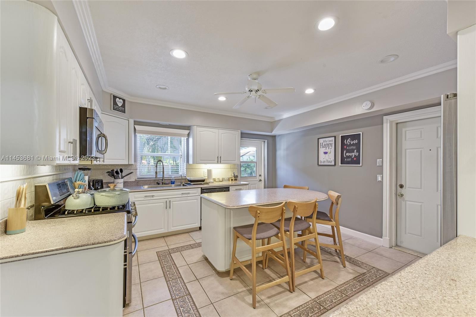 LAUDERDALE GROVES AMEND - Residential