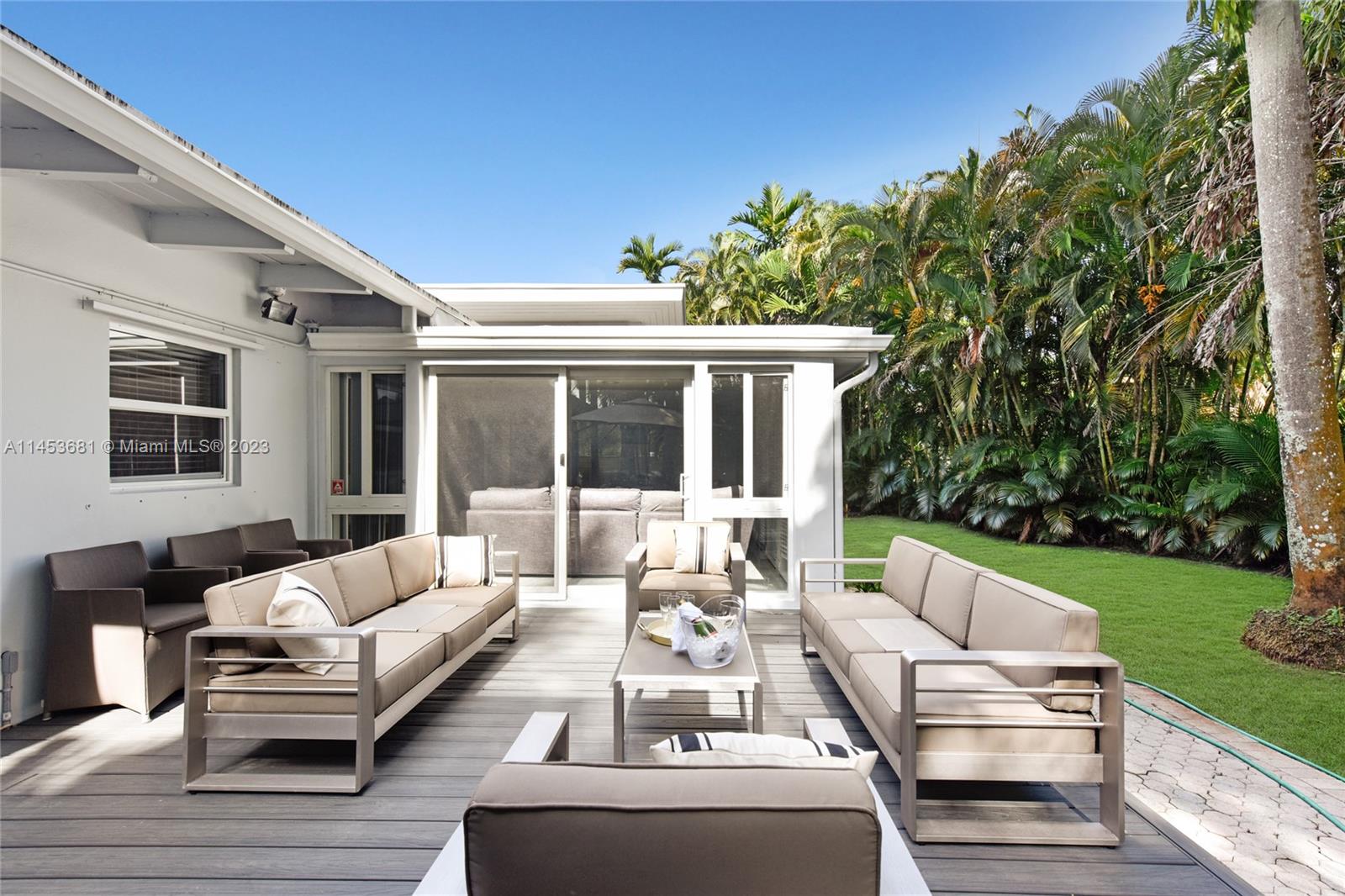 LAUDERDALE GROVES AMEND - Residential