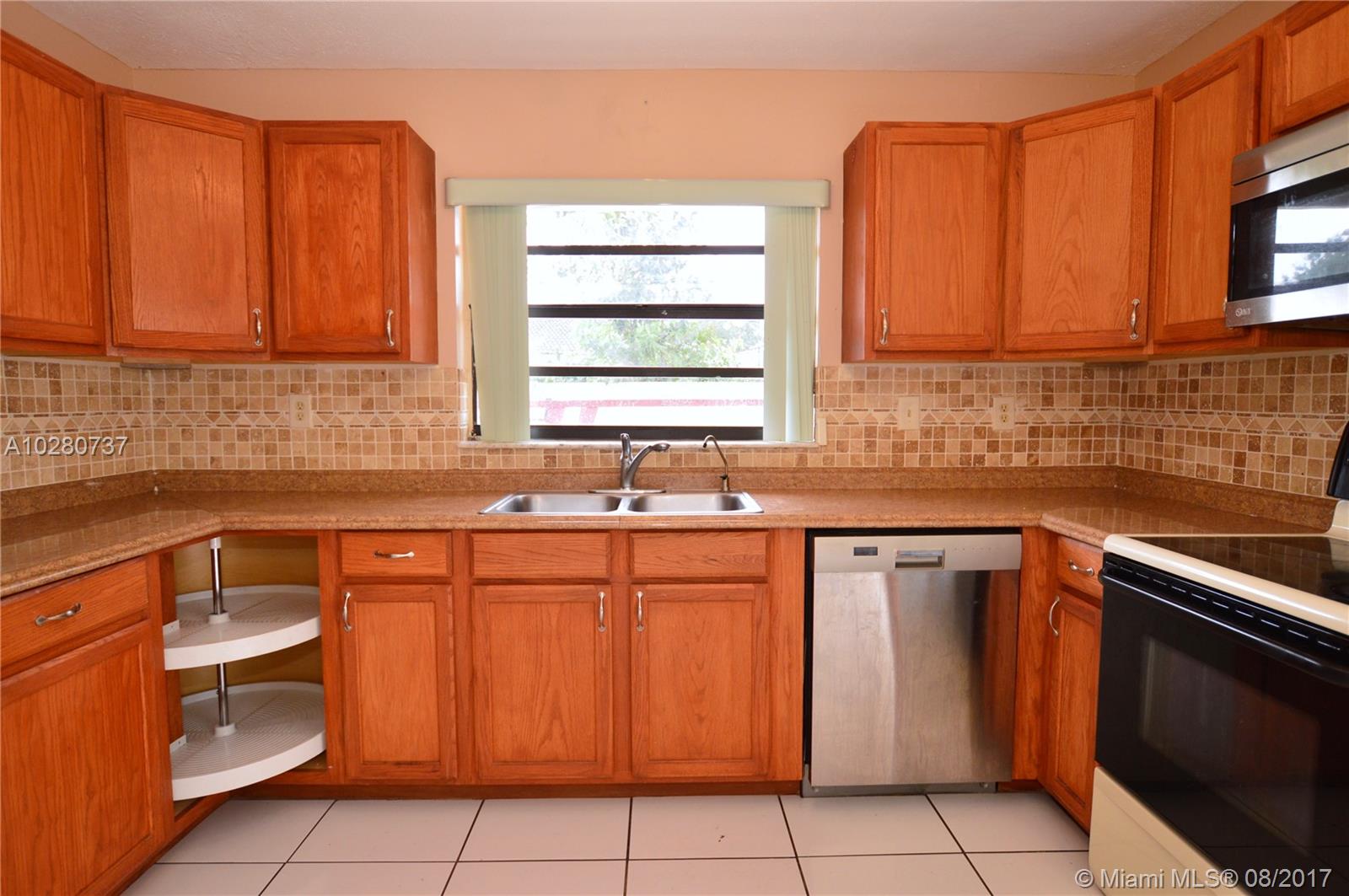 Country Lake Manor Sec 02 - Residential