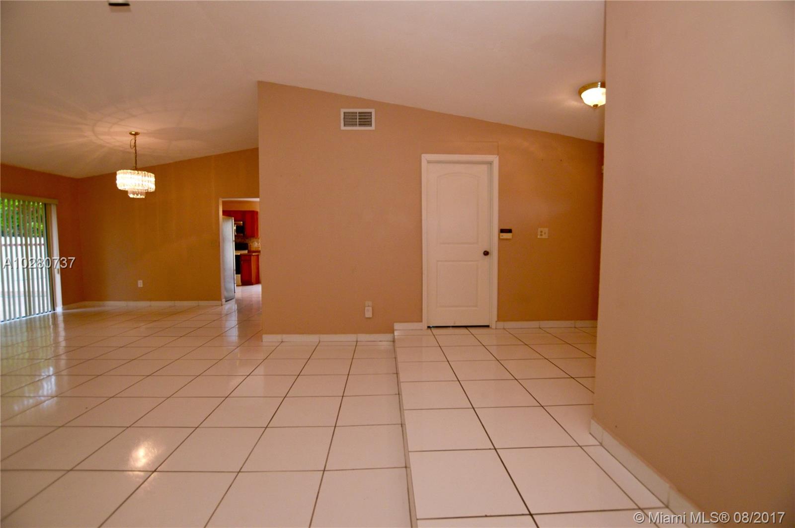 Country Lake Manor Sec 02 - Residential