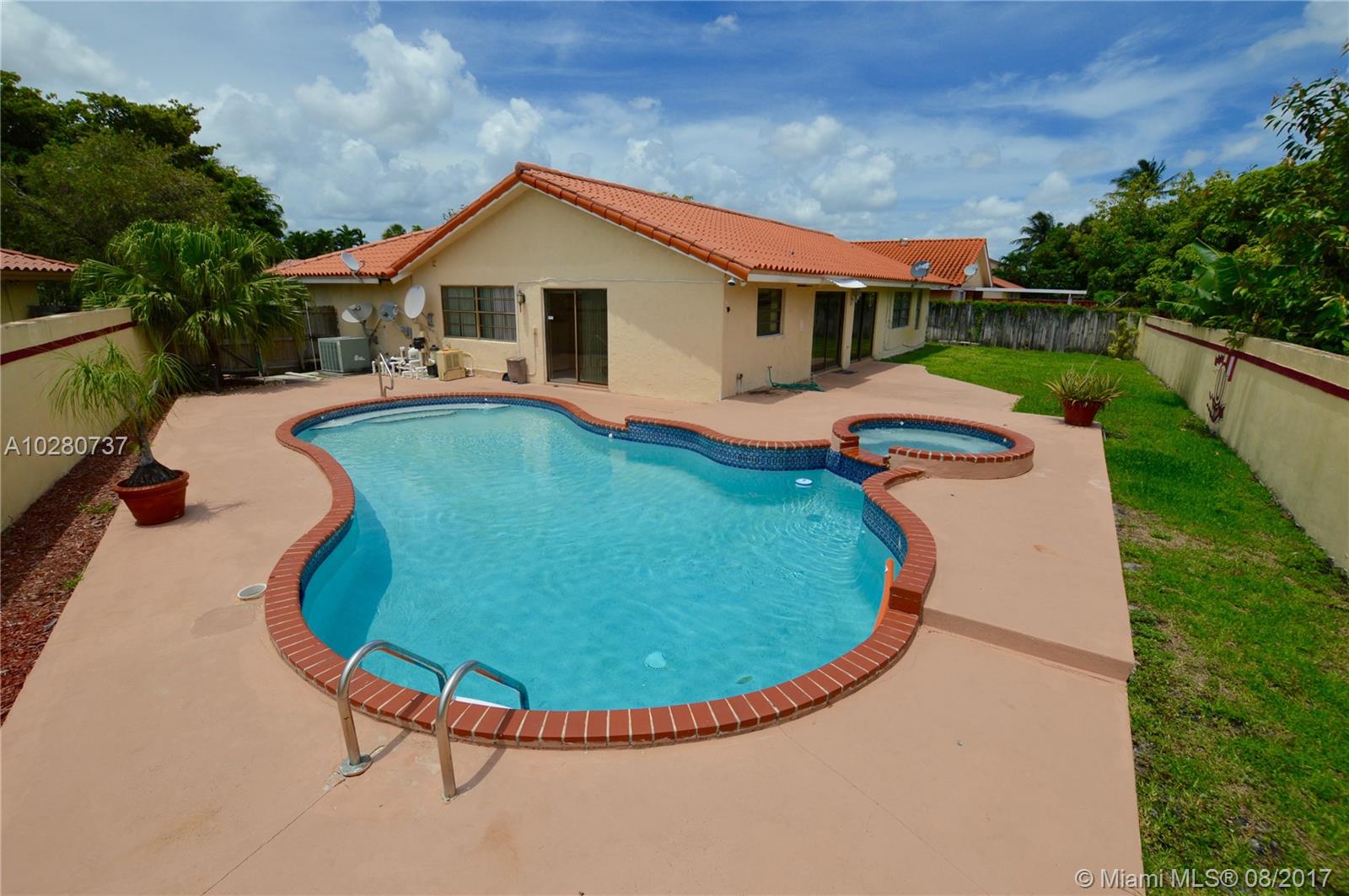 Country Lake Manor Sec 02 - Residential