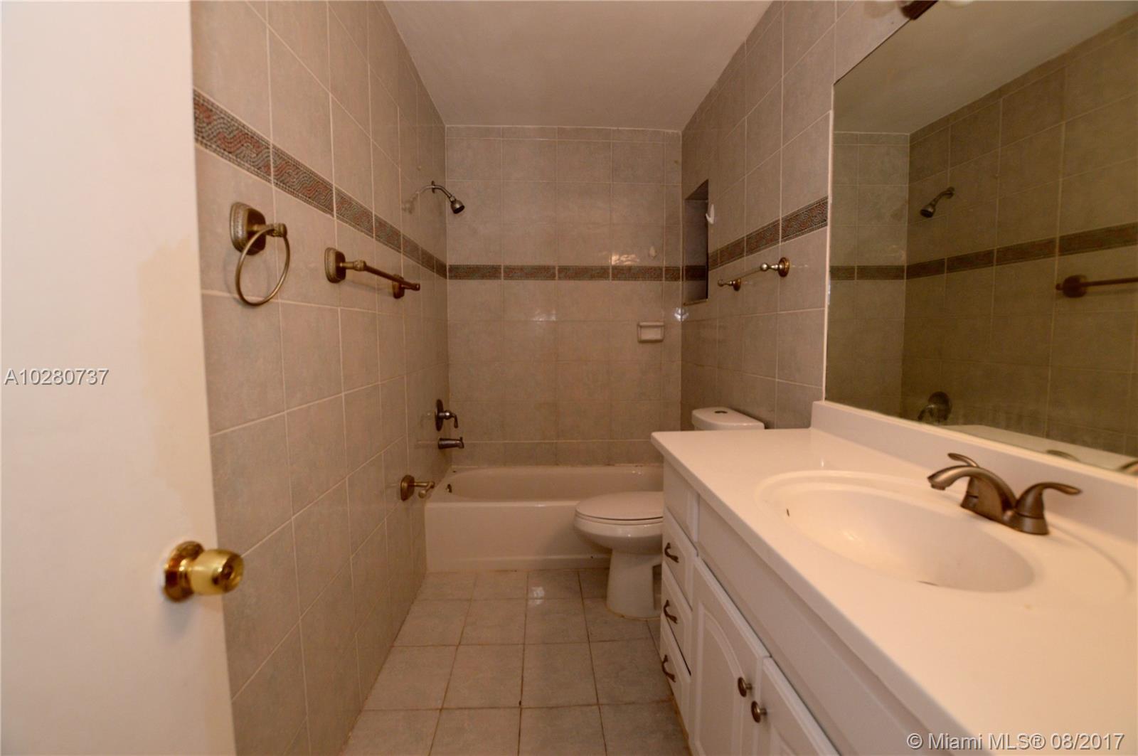 Country Lake Manor Sec 02 - Residential