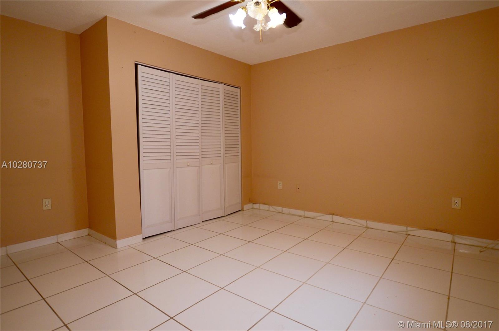 Country Lake Manor Sec 02 - Residential