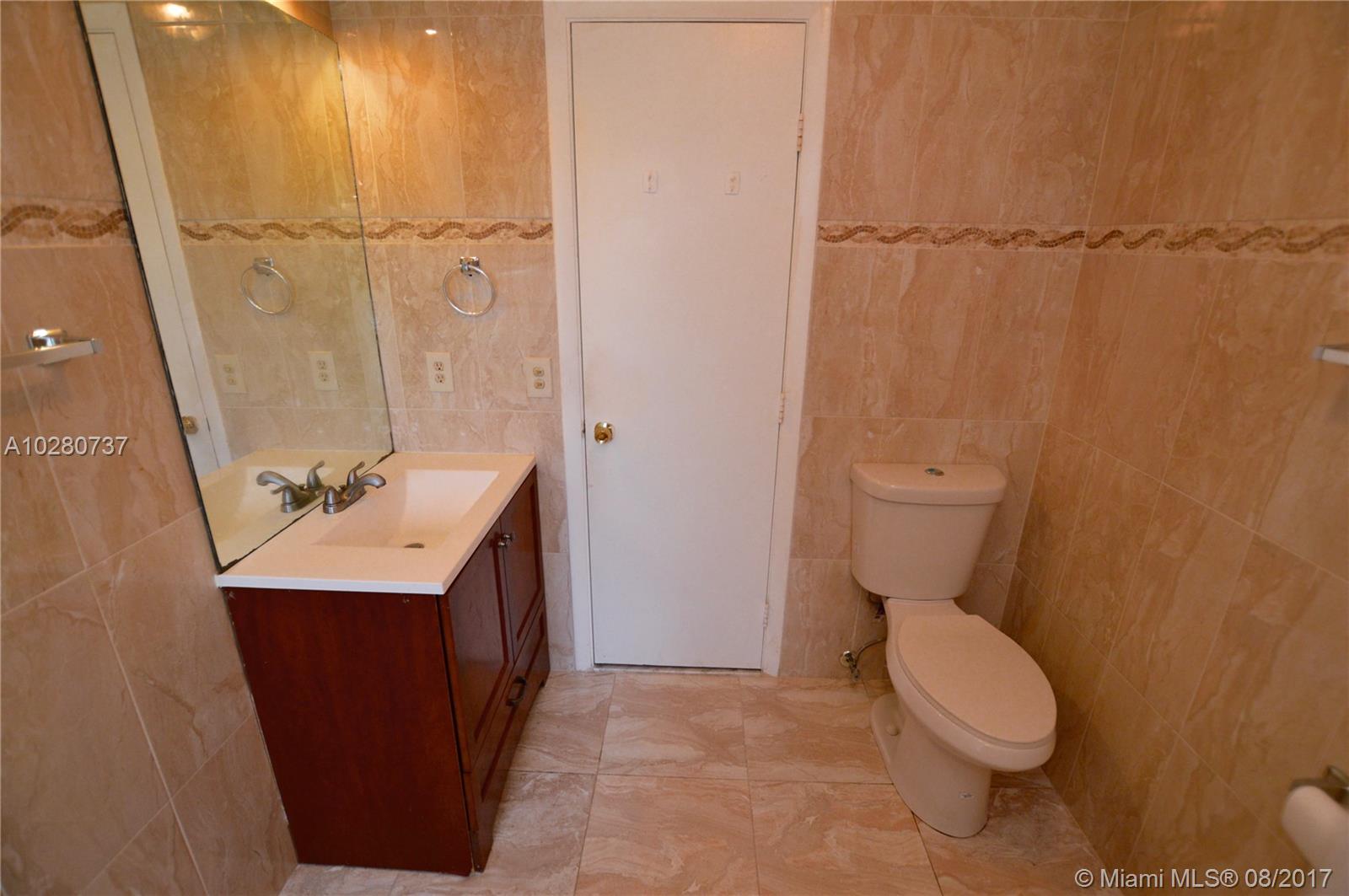 Country Lake Manor Sec 02 - Residential