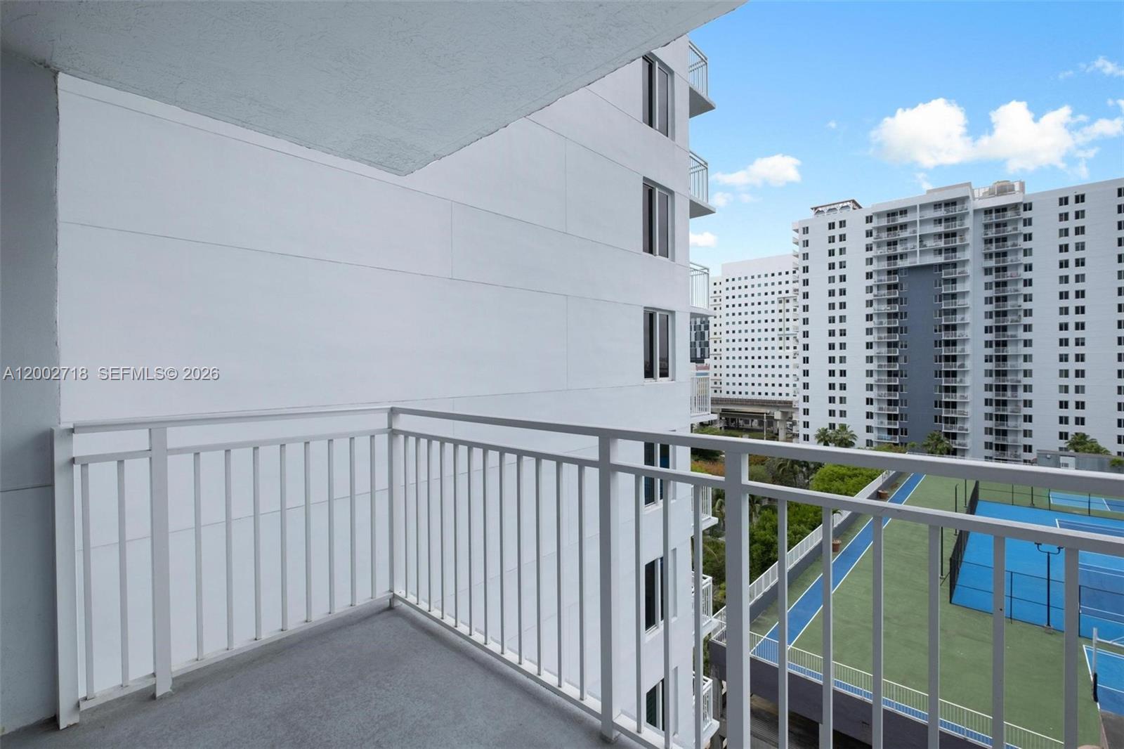 MADISON DOWNTOWN CONDO - Residential