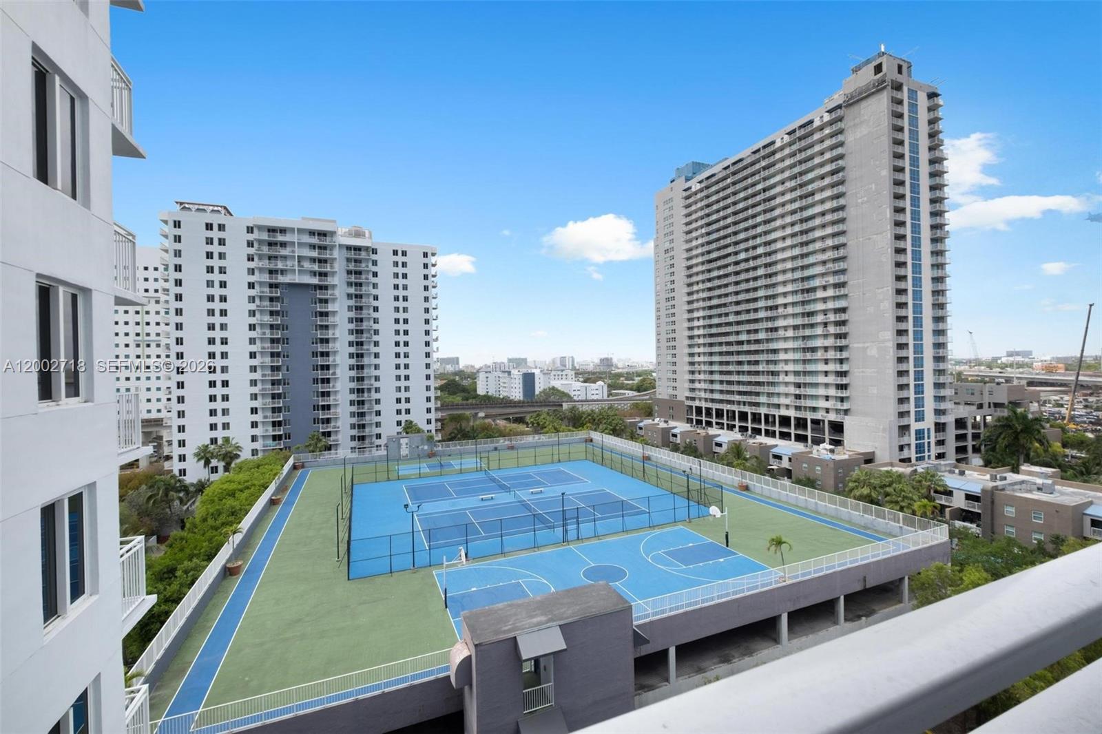 MADISON DOWNTOWN CONDO - Residential