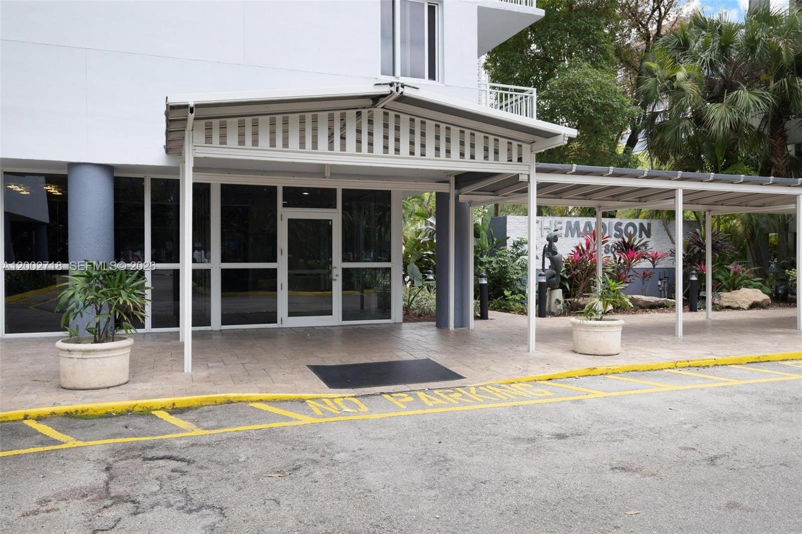 MADISON DOWNTOWN CONDO - Residential