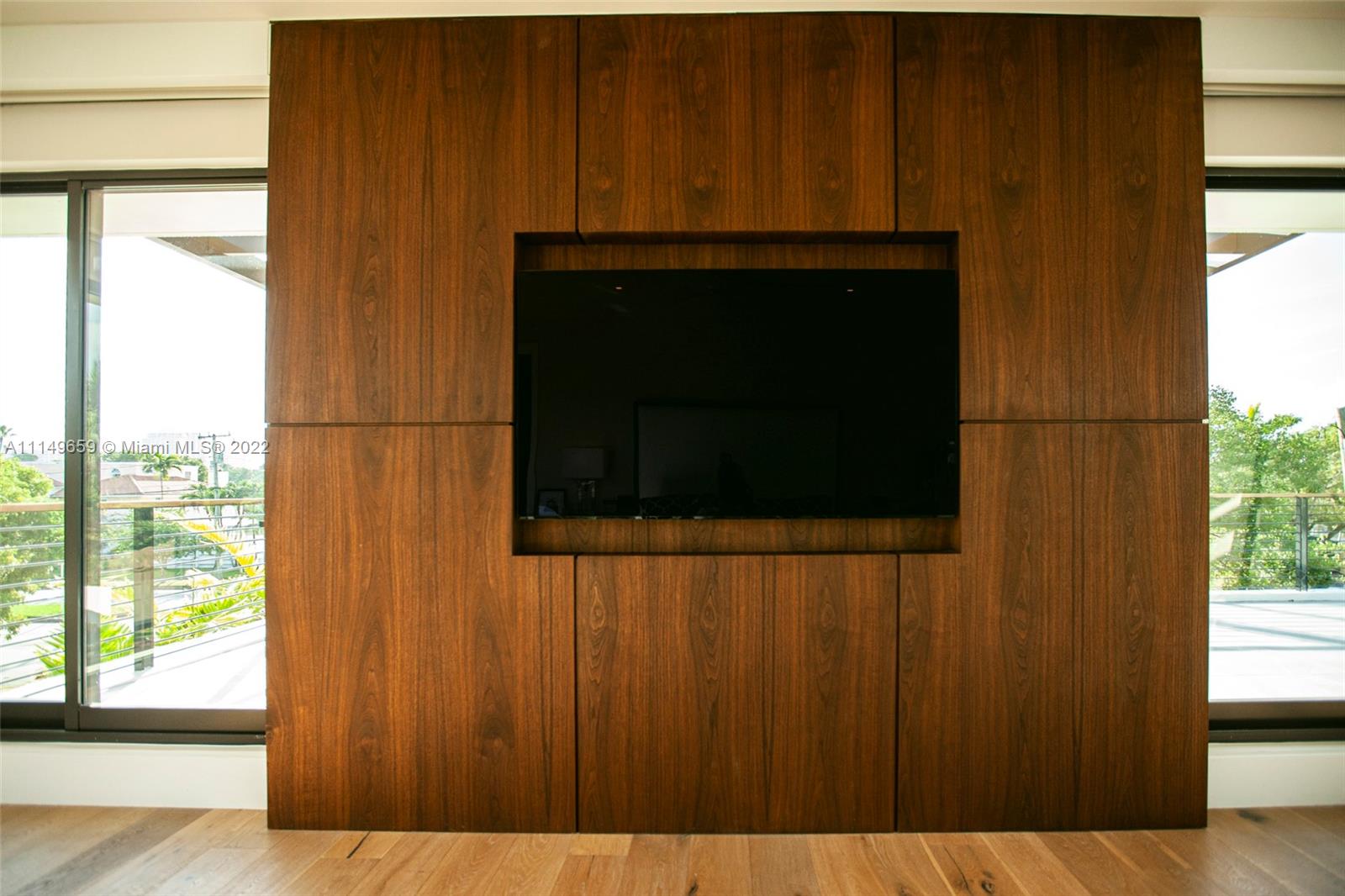 LA GORCE GOLF SUB - Residential