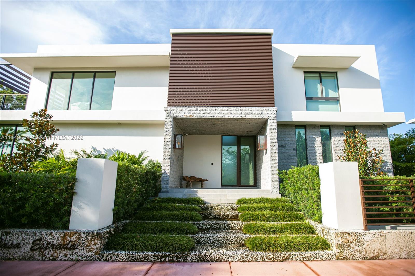 LA GORCE GOLF SUB - Residential