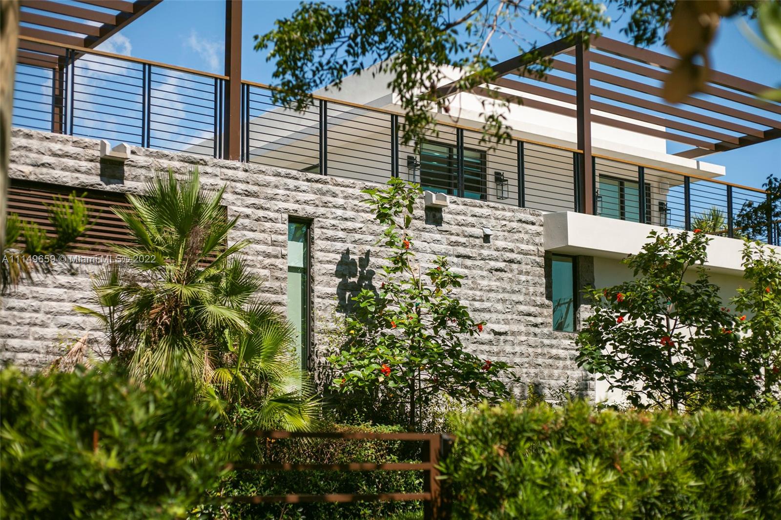 LA GORCE GOLF SUB - Residential