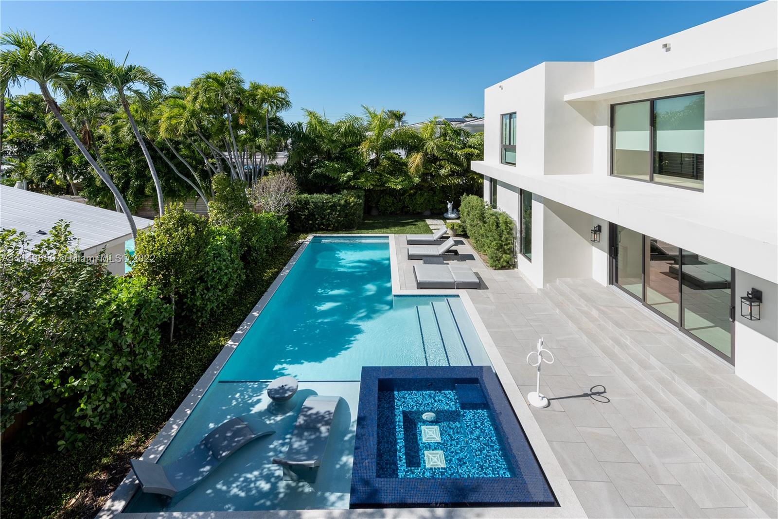 LA GORCE GOLF SUB - Residential