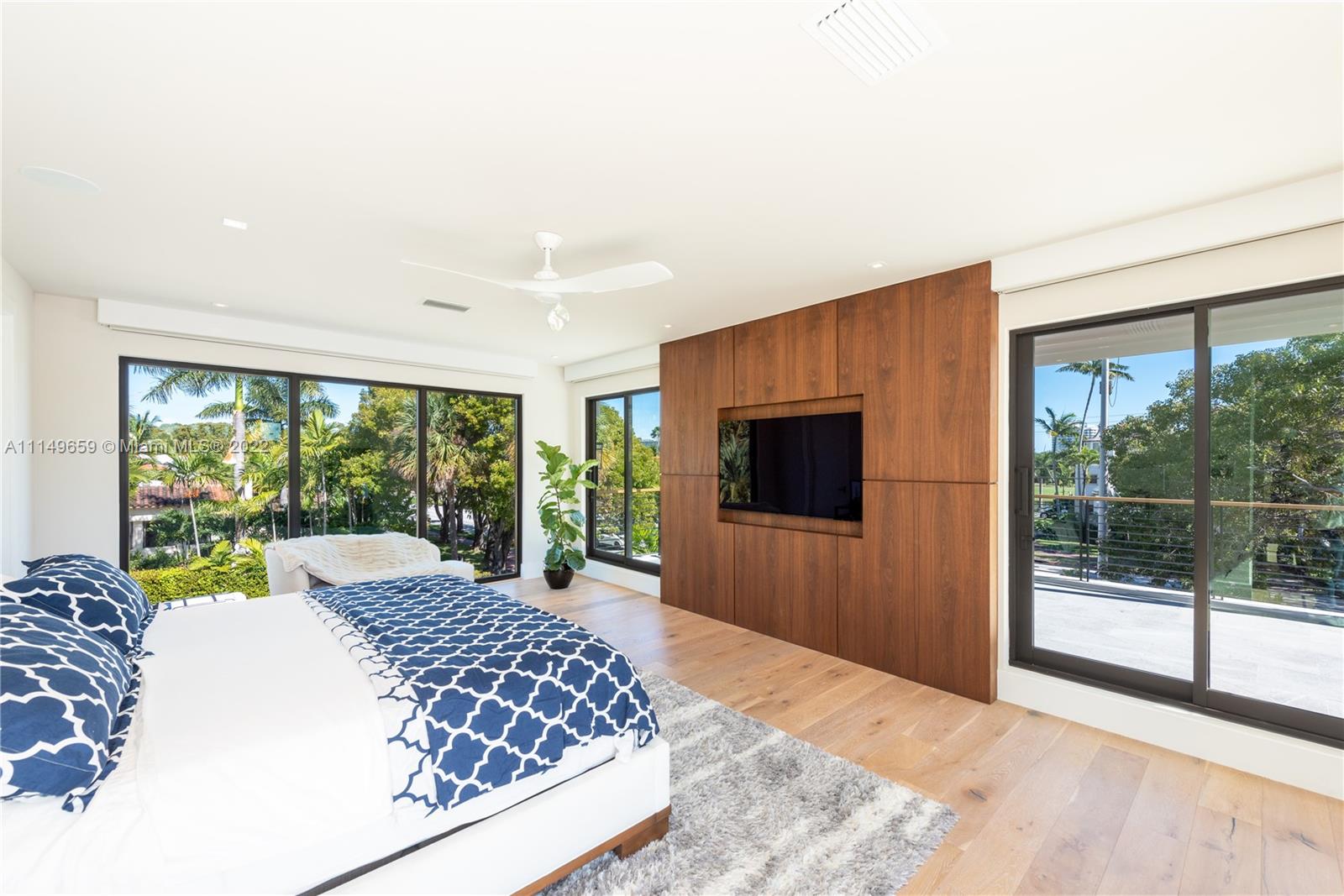 LA GORCE GOLF SUB - Residential