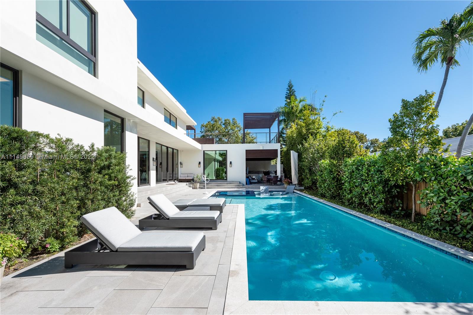 LA GORCE GOLF SUB - Residential