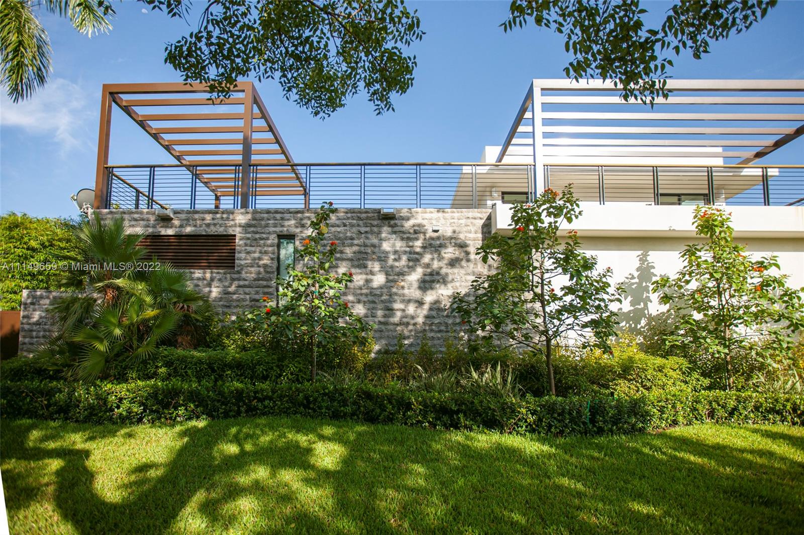 LA GORCE GOLF SUB - Residential