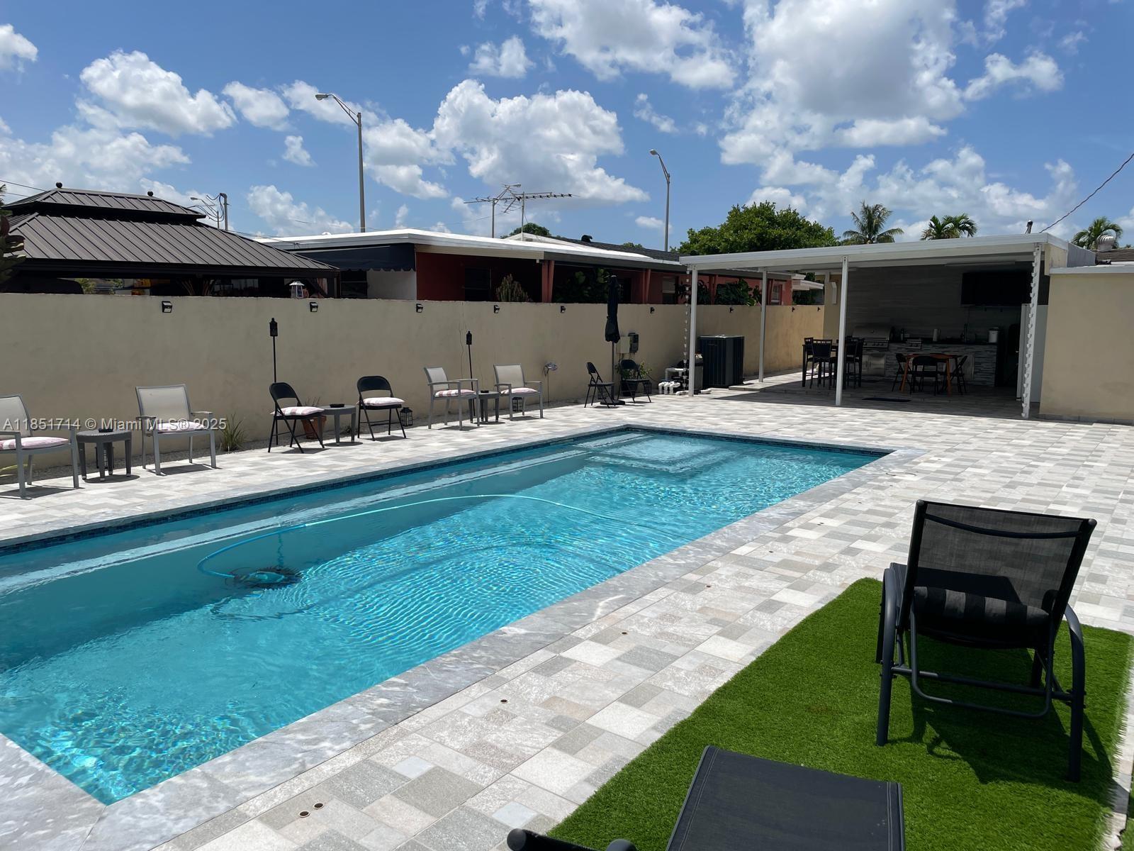 7 53 41 HIALEAH 17TH ADDN - Residential