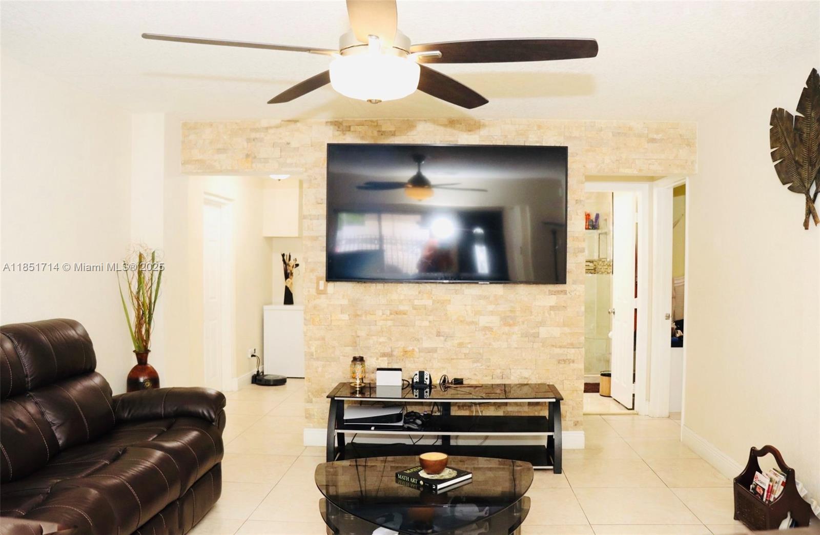 7 53 41 HIALEAH 17TH ADDN - Residential