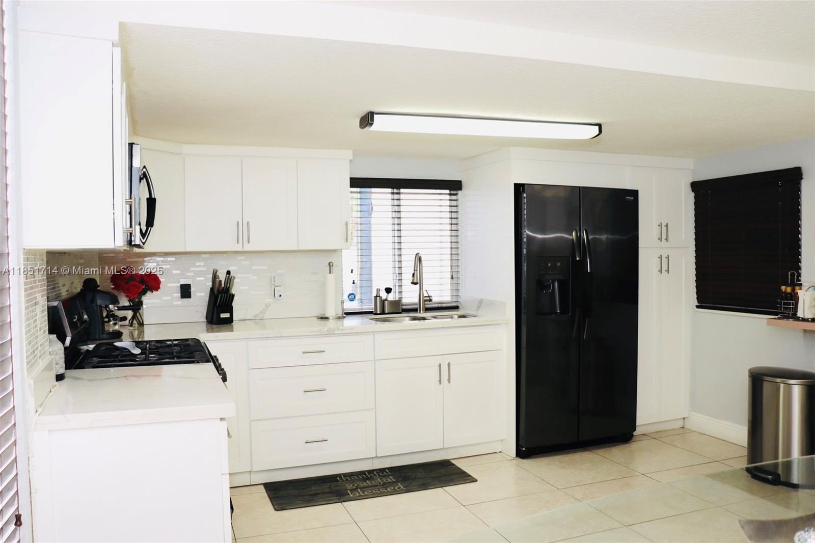 7 53 41 HIALEAH 17TH ADDN - Residential