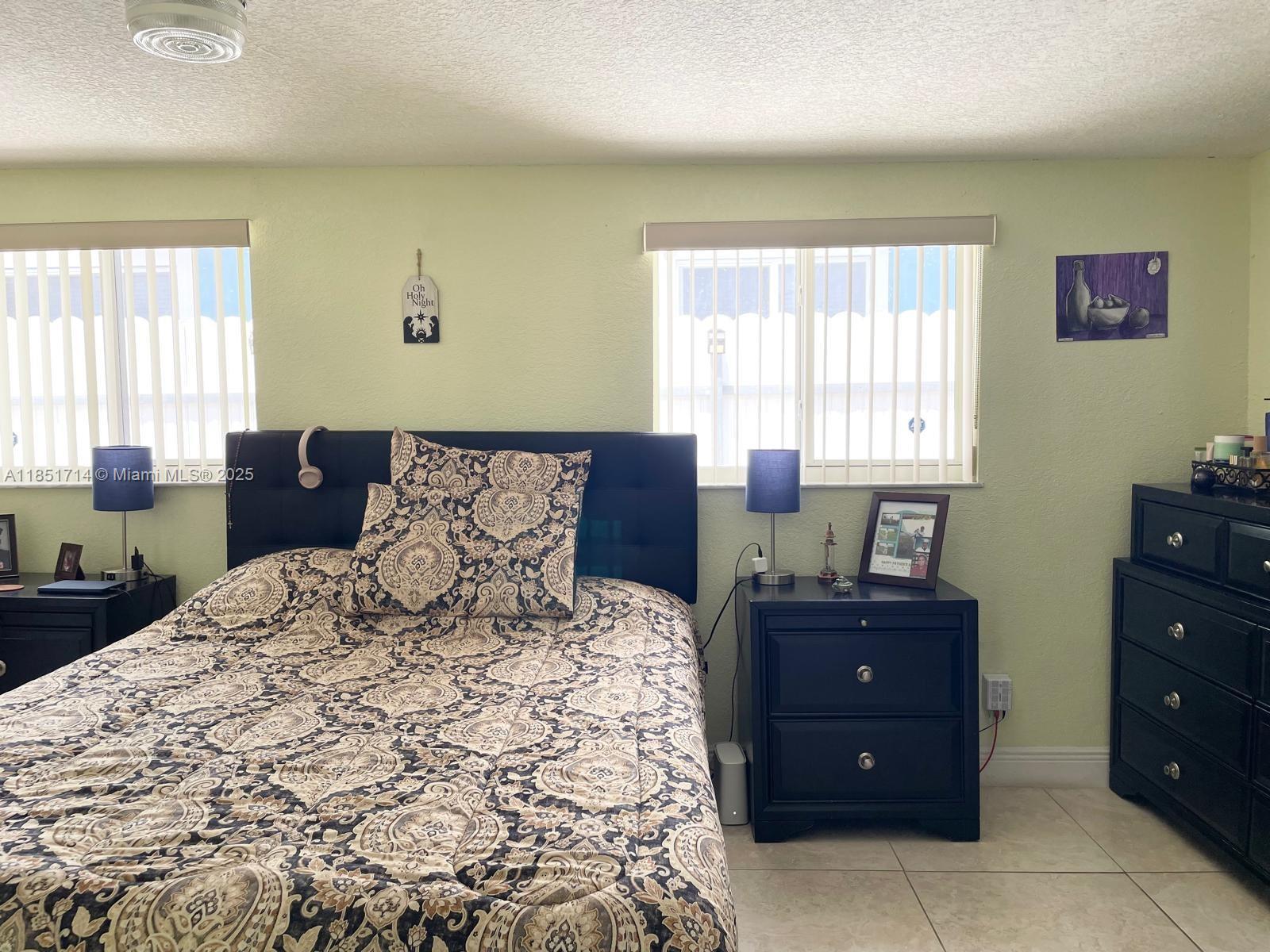 7 53 41 HIALEAH 17TH ADDN - Residential
