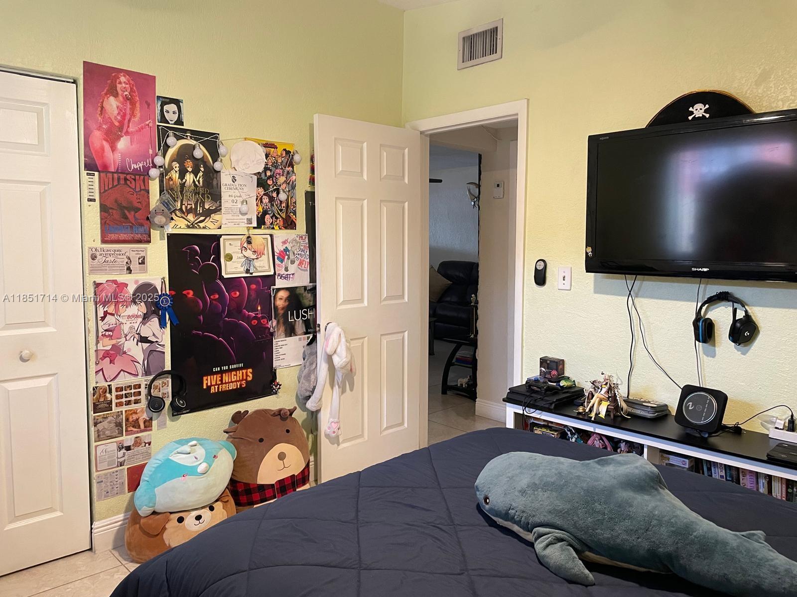 7 53 41 HIALEAH 17TH ADDN - Residential