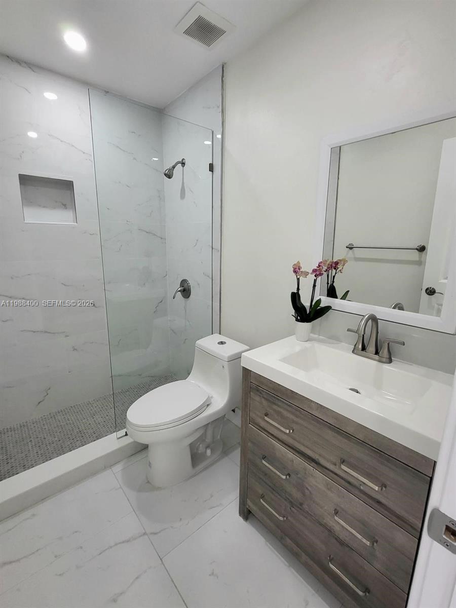 BOULEVARD HEIGHTS SEC 9 - Residential Lease