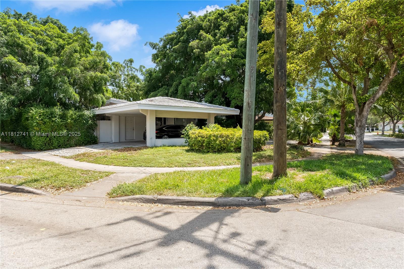 Property for Sale at 1805 Ixora Rd, North Miami, Miami-Dade County, Florida - Bedrooms: 3 
Bathrooms: 2  - $2,030,000