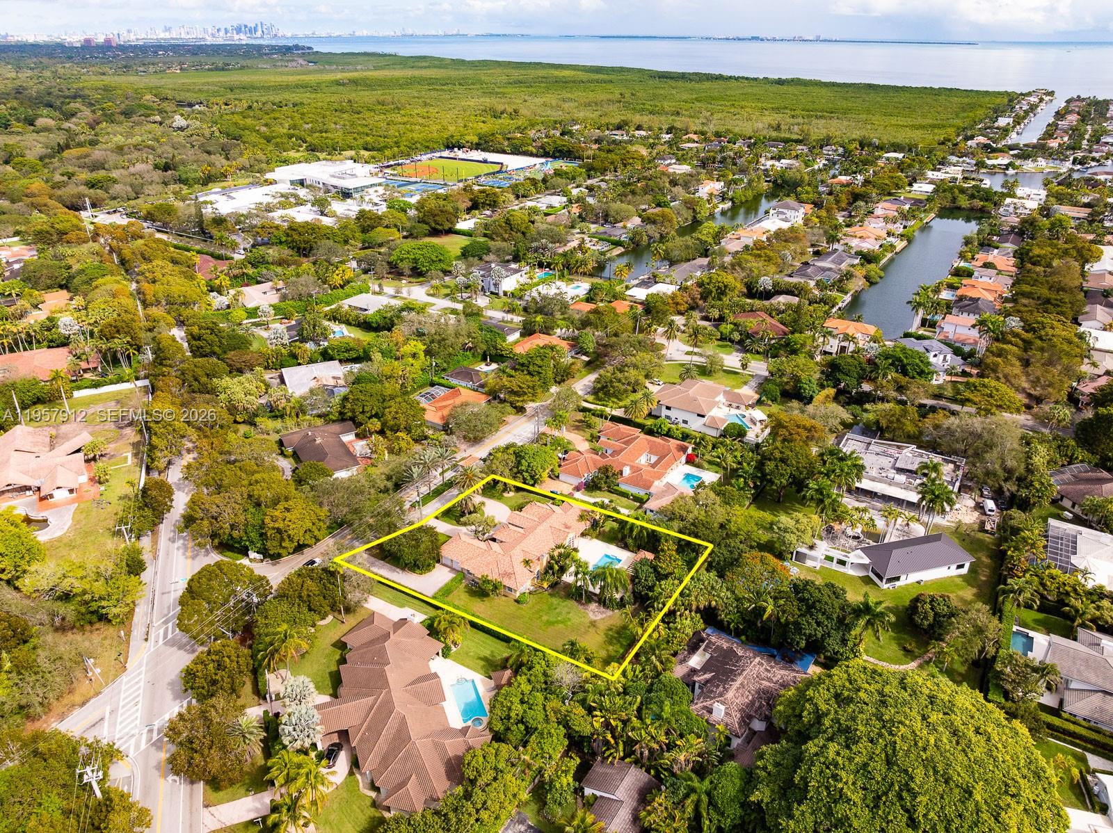 ROCKDALE ESTATES - Residential Lease