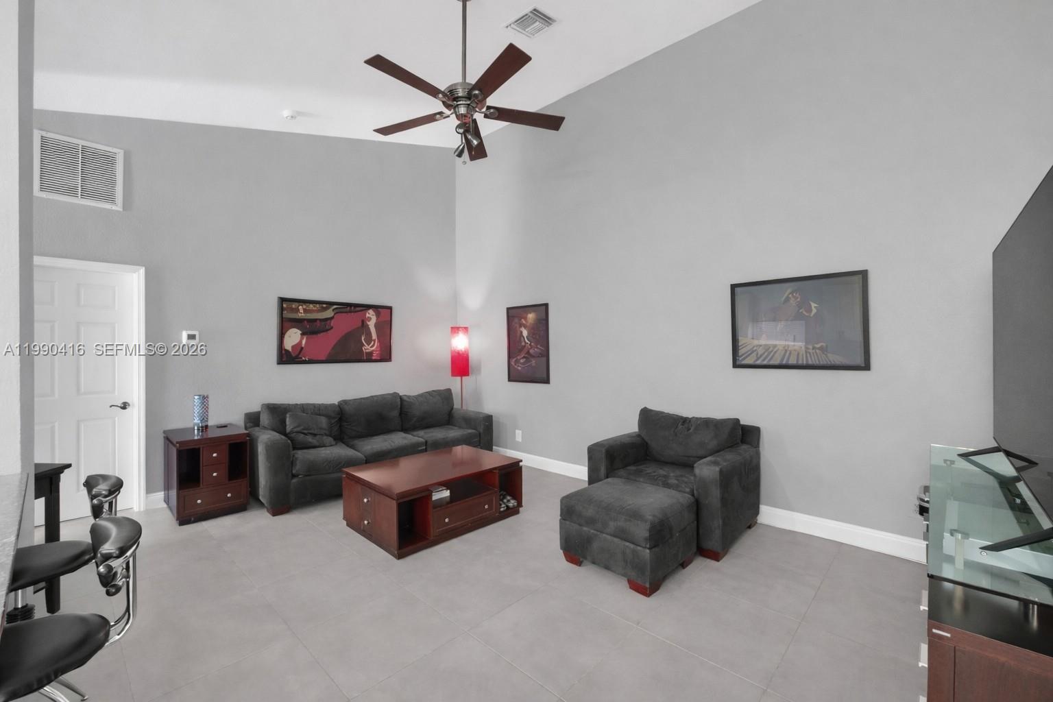 5477 Grande Palm Cir