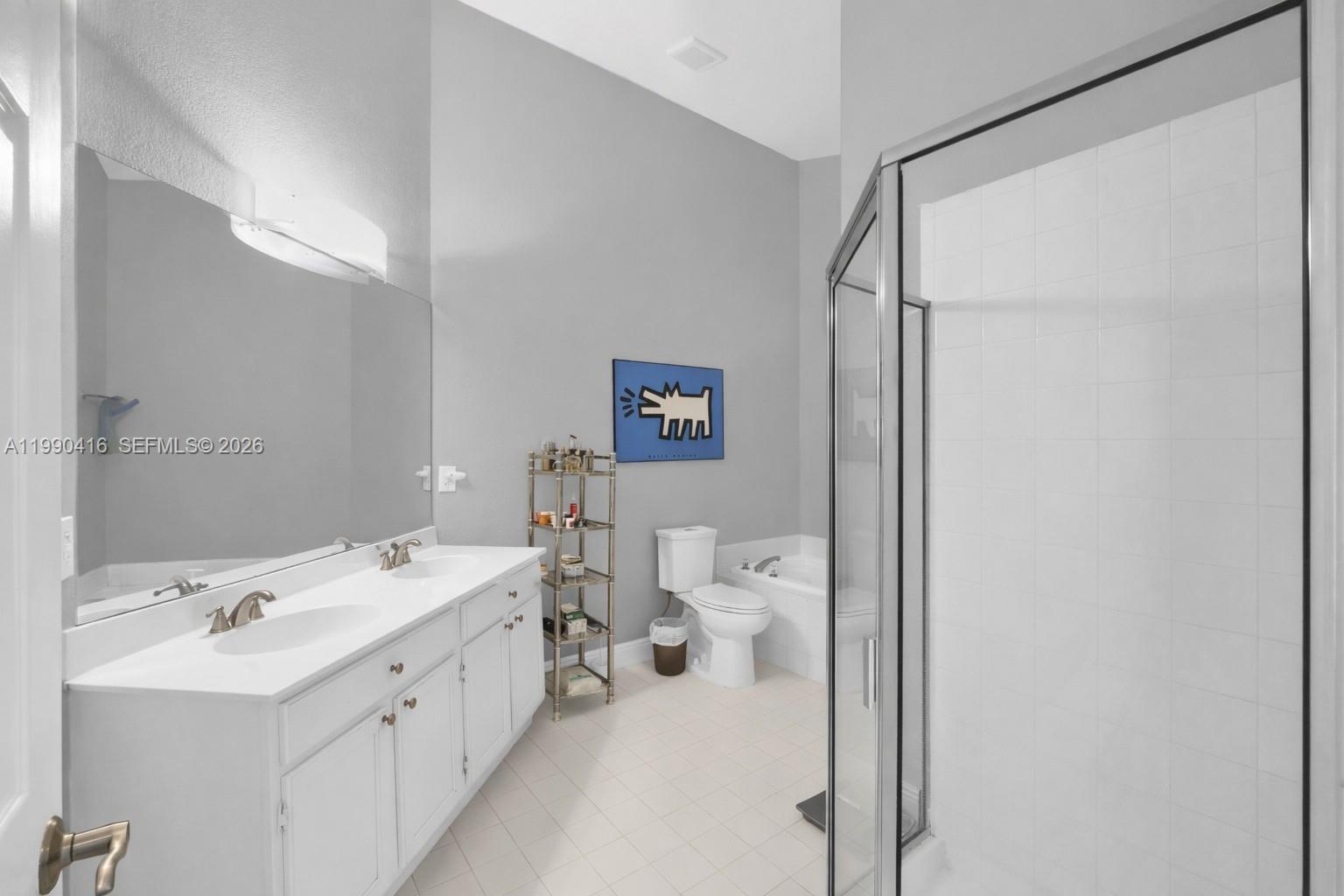 TROPICAL LAKES - Residential