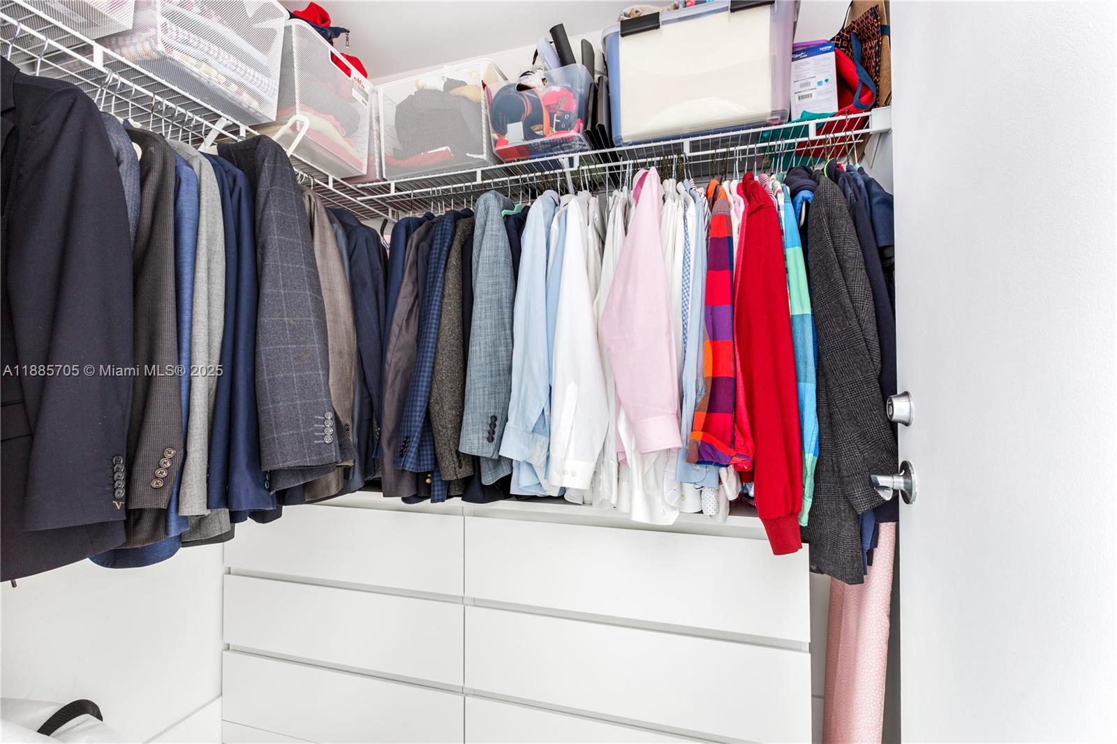 VIZCAYNE NORTH CONDO - Residential Lease