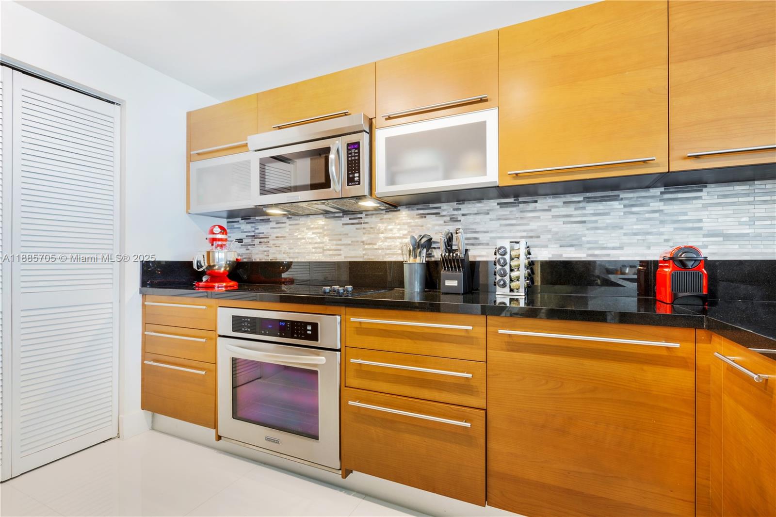 VIZCAYNE NORTH CONDO - Residential Lease