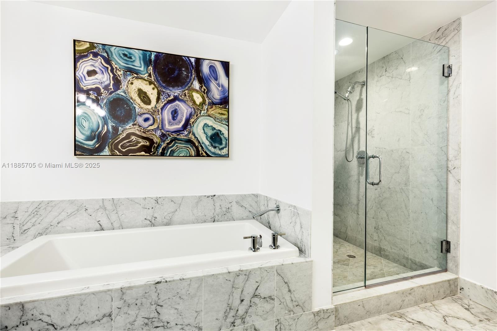 VIZCAYNE NORTH CONDO - Residential Lease