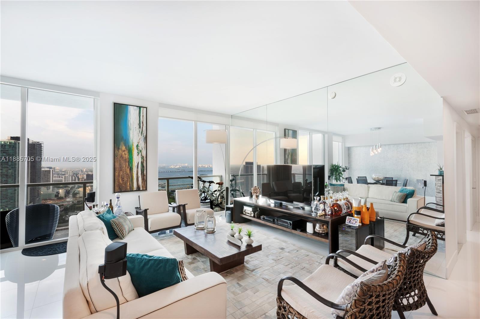 VIZCAYNE NORTH CONDO - Residential Lease