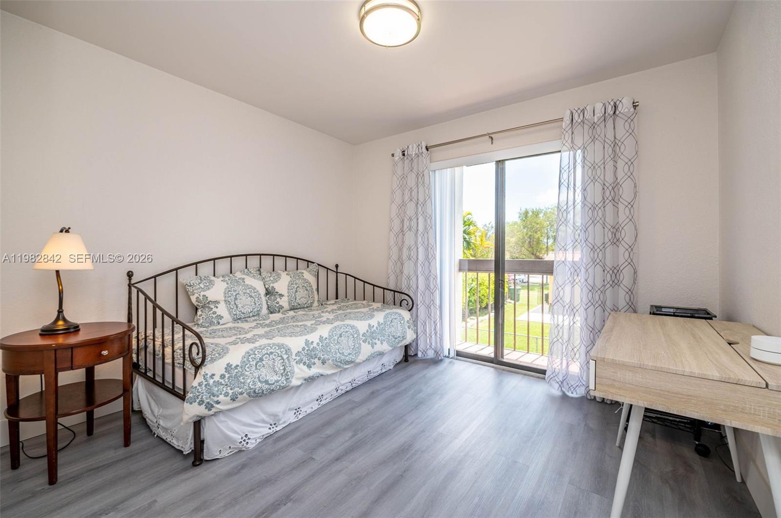 OASIS NO FOUR CONDO - Residential Lease