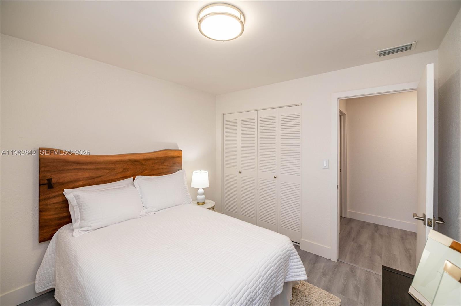 OASIS NO FOUR CONDO - Residential Lease