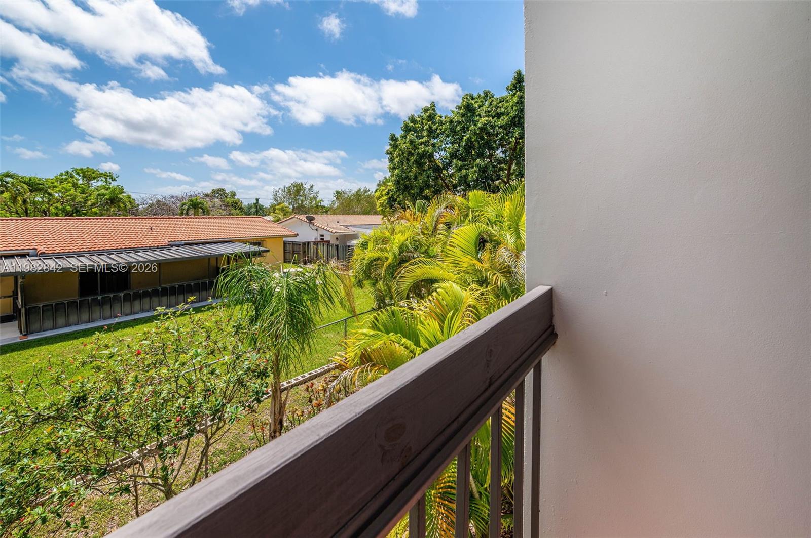 OASIS NO FOUR CONDO - Residential Lease