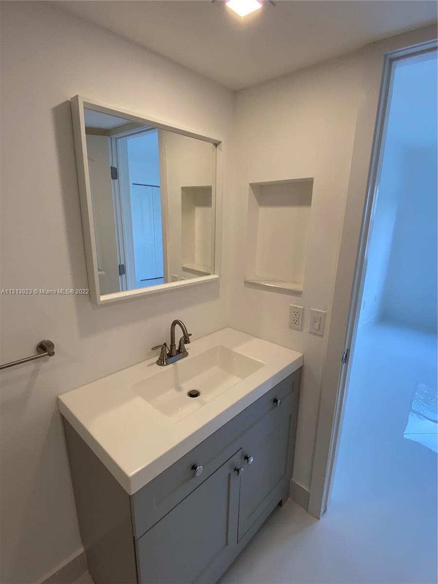 BLEAU FONTAINE CONDO #2 - Residential Lease