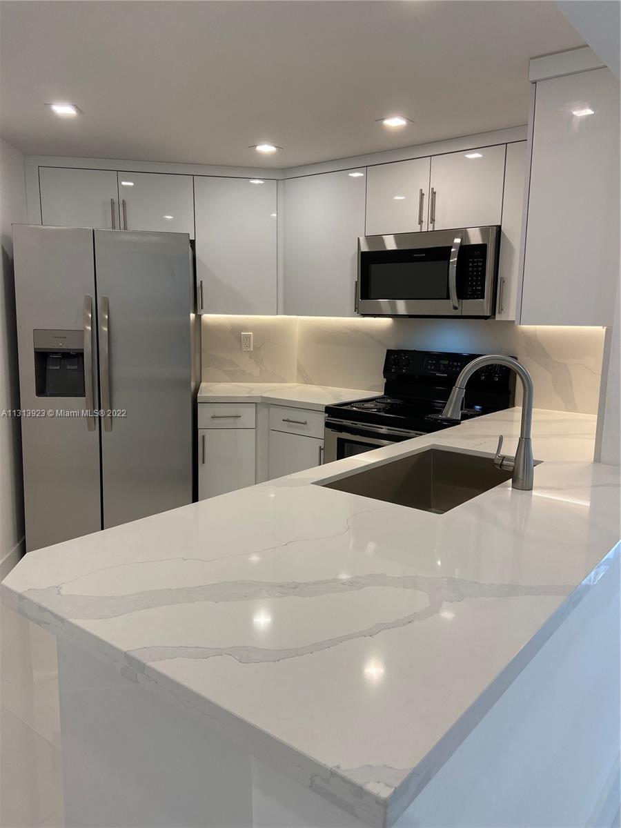 BLEAU FONTAINE CONDO #2 - Residential Lease