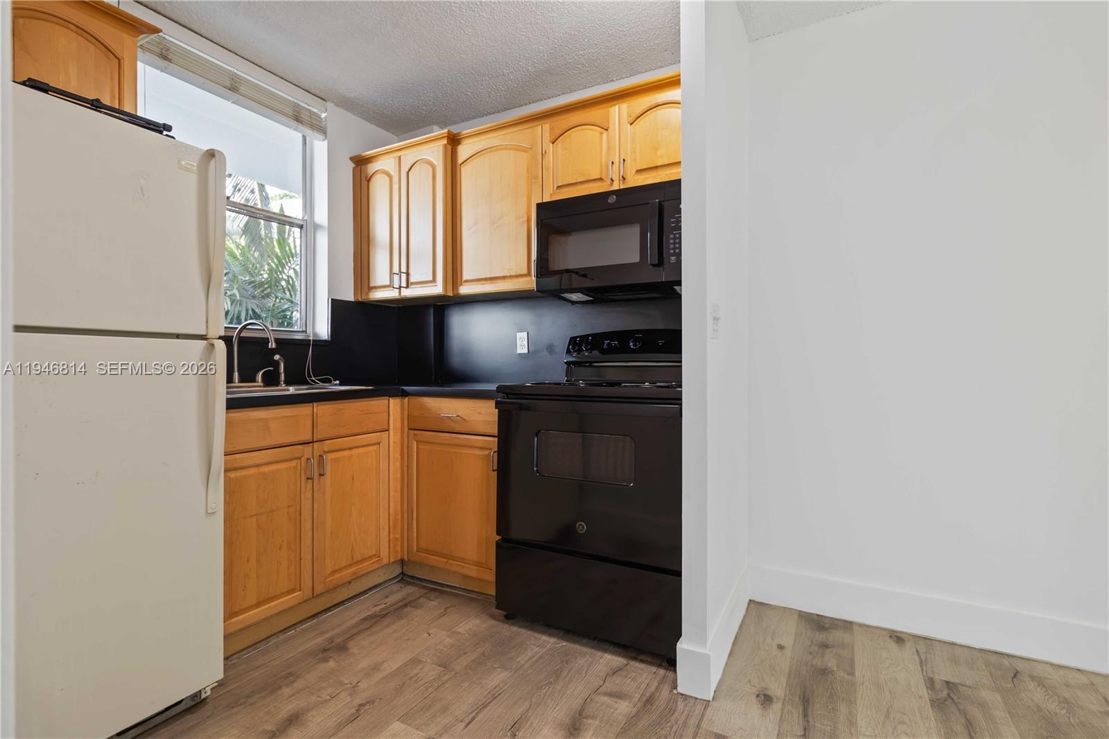 NORTH BAY VILLAS CONDO - Residential Lease